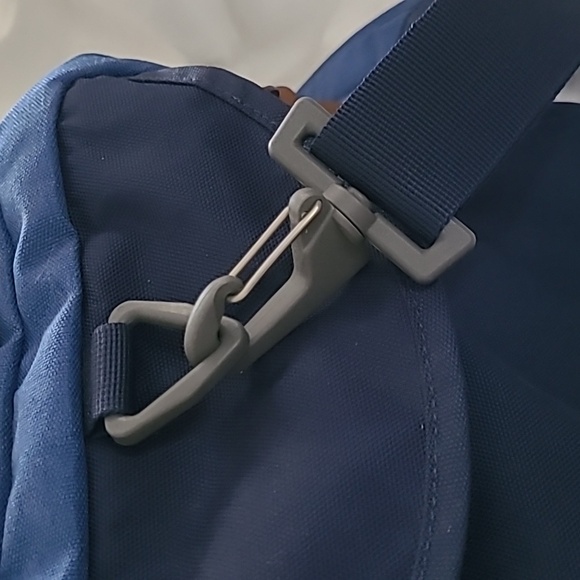 Lands' End Small All Purpose Travel Duffle Bag - Picture 6 of 12